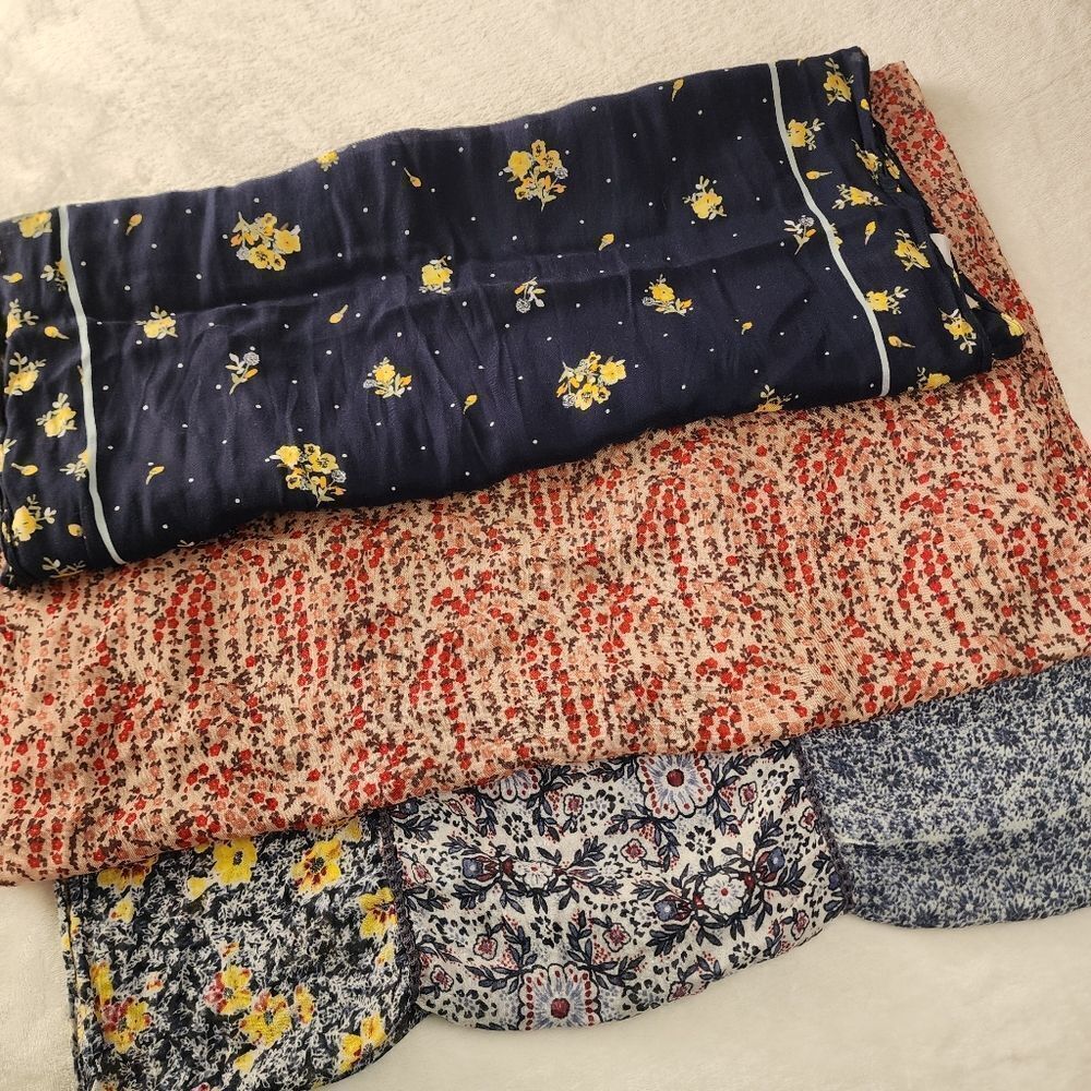 Ann Taylor Loft Set Of 3 Infinity Scarves
